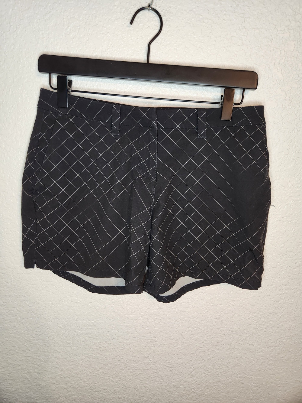 Nike Golf Shorts Womens 2 Black Check Dri-FIT Chino Performance Athletic Sports